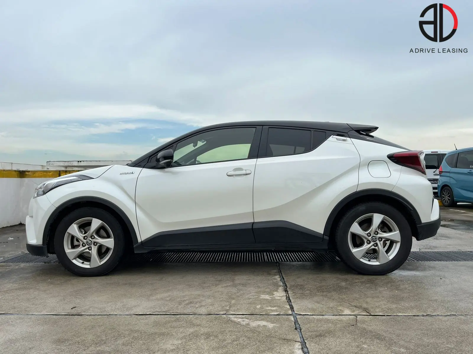 Toyota-C-HR-Hybrid-1.8A-2