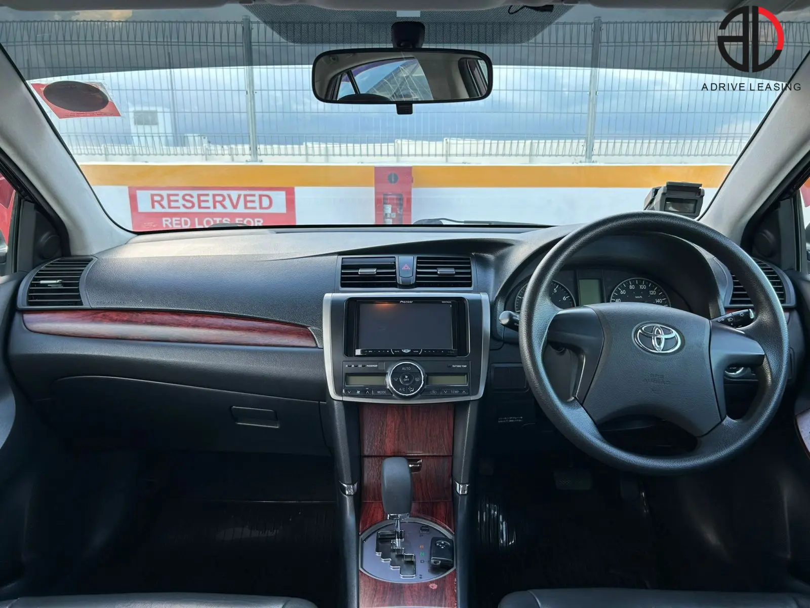 Toyota-Premio-1.5F-4