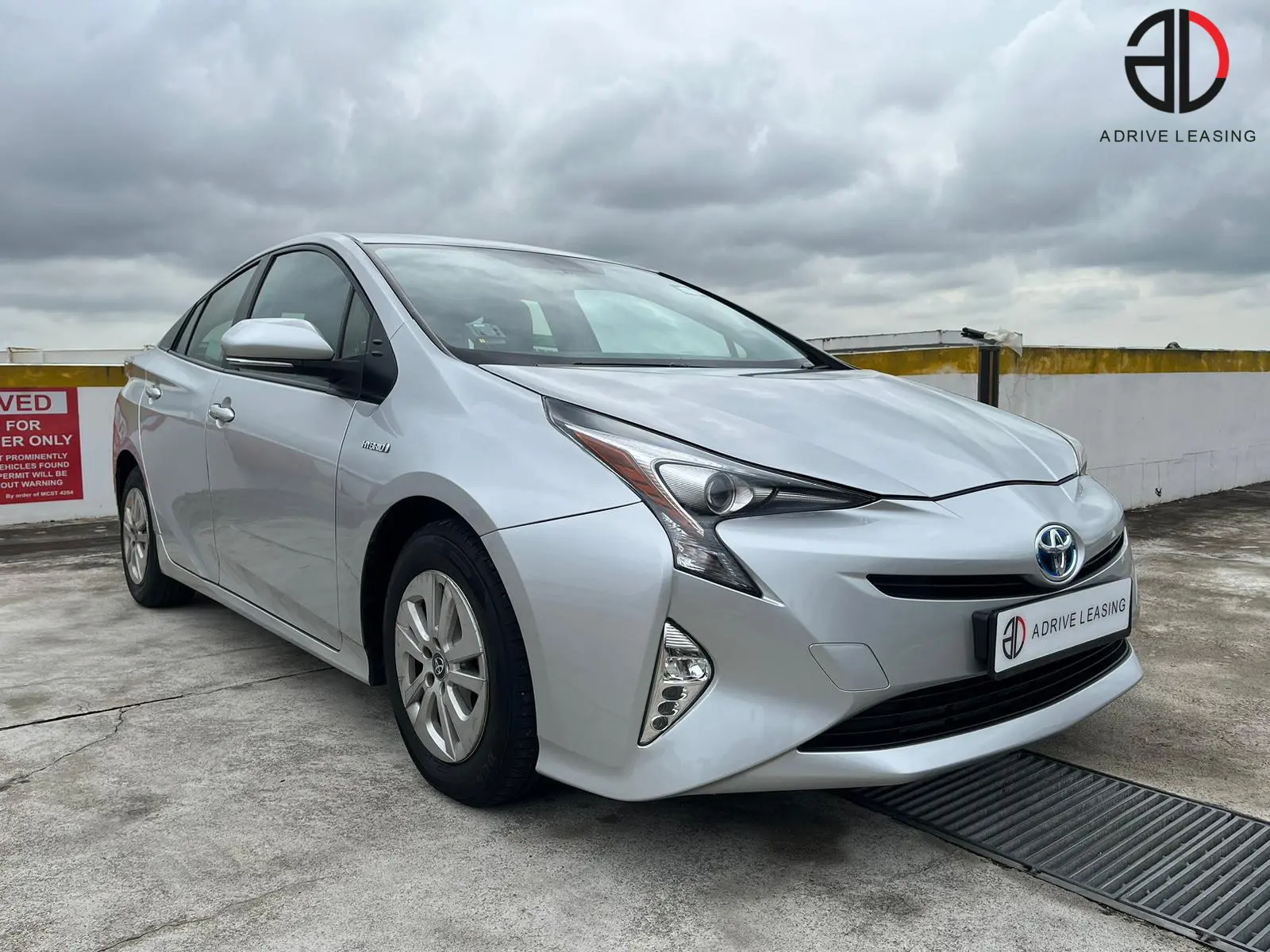 Toyota-Prius-Hybrid-1.8A-2