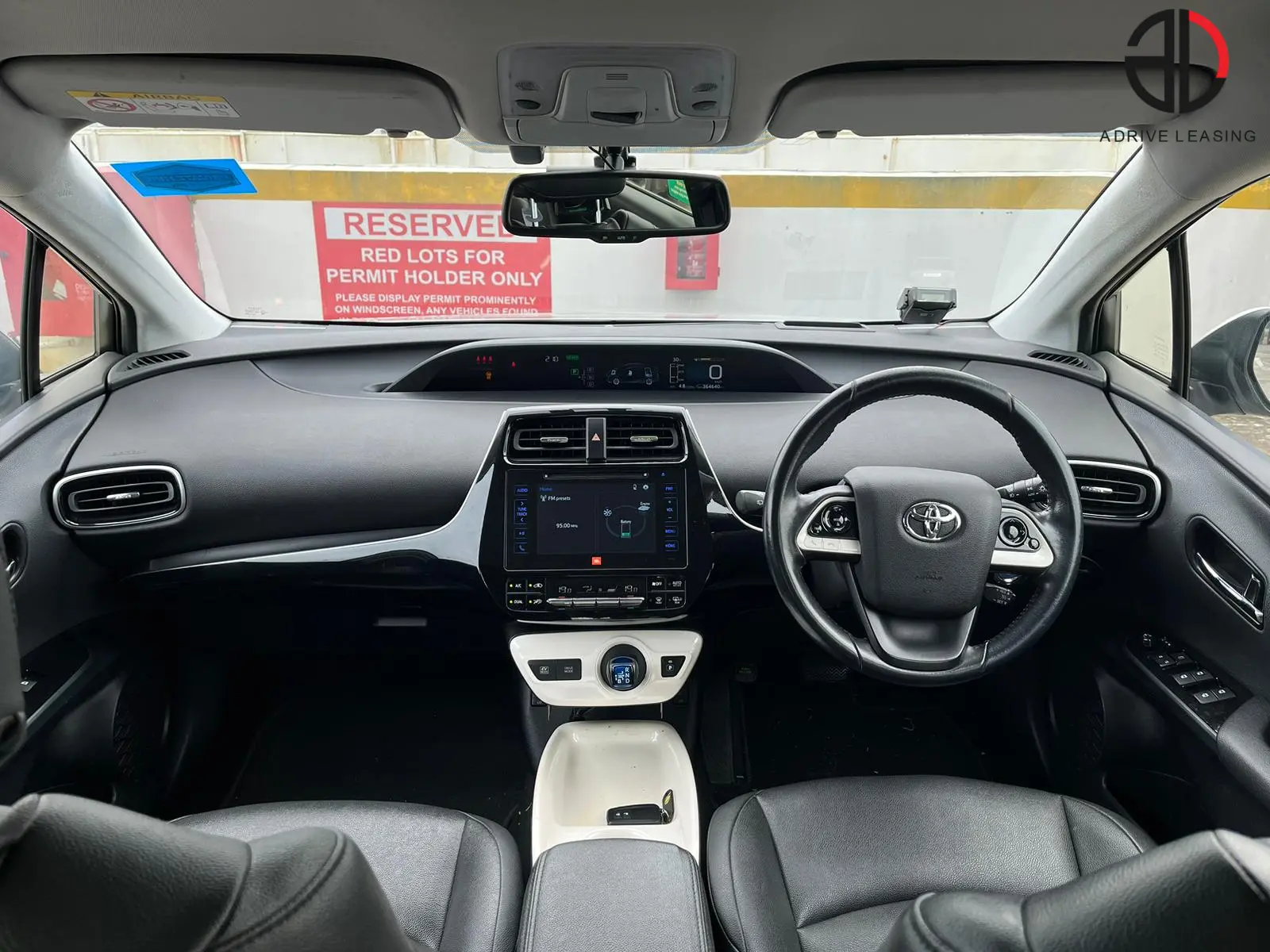 Toyota-Prius-Hybrid-1.8A-4