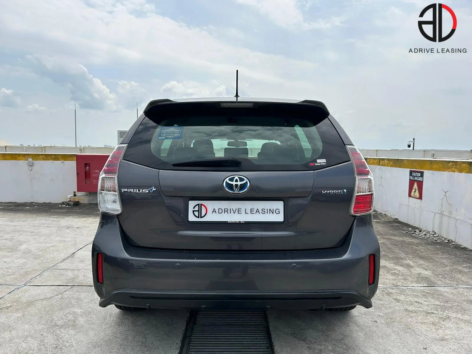 Toyota-Prius-Plus-Hybrid-1.8A-3