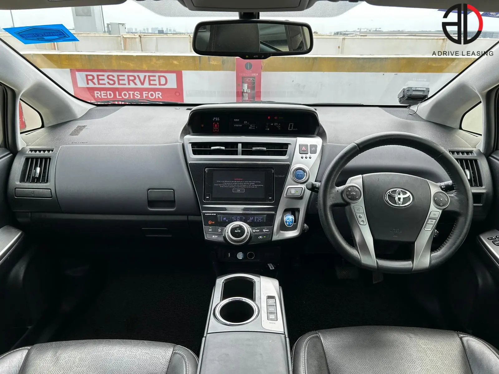 Toyota-Prius-Plus-Hybrid-1.8A-4