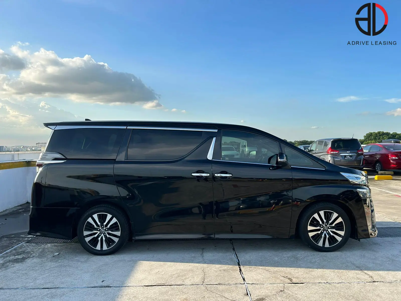 Toyota-Vellfire-2.5A-2