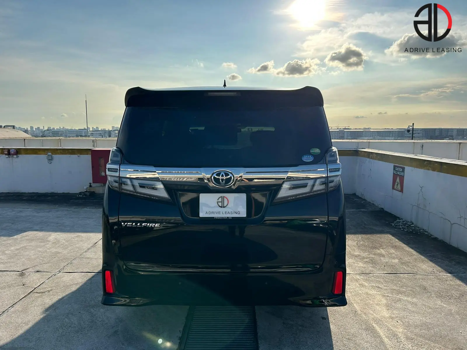 Toyota-Vellfire-2.5A-3